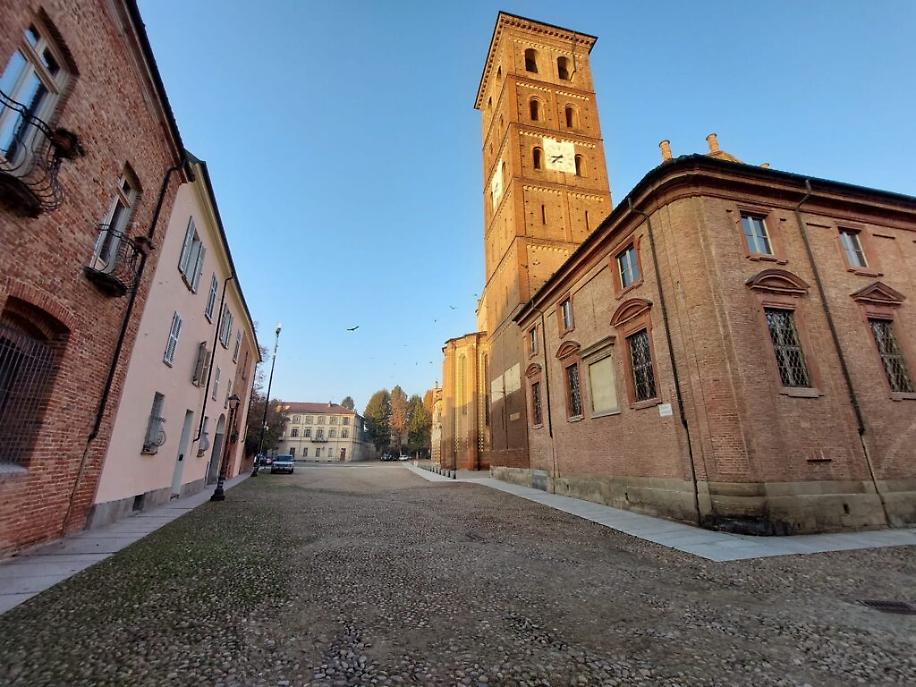piazza Cattedrale Asti2