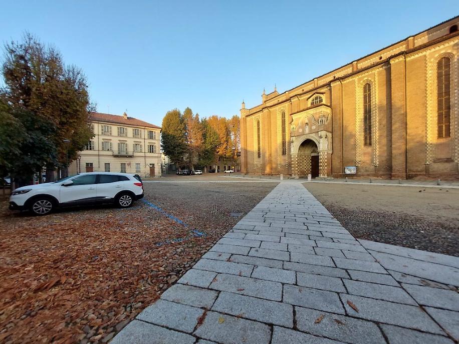 piazza Cattedrale Asti6