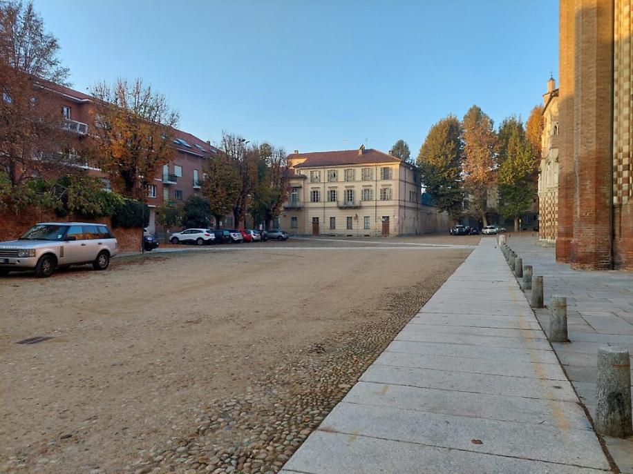 piazza Cattedrale Asti9