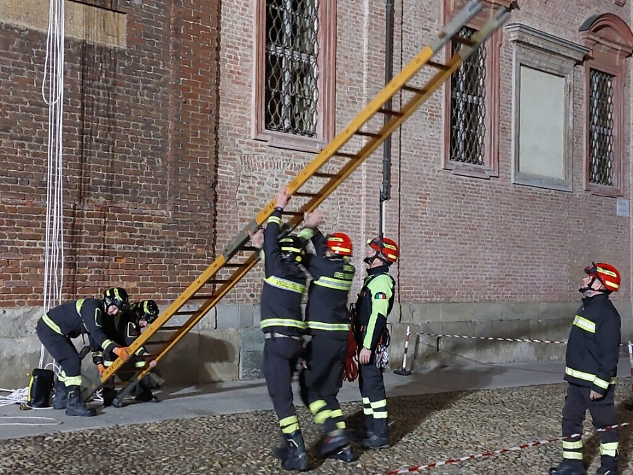 8C4AE1F6-A41E-44B9-BF7B-5A75A07E5D9E