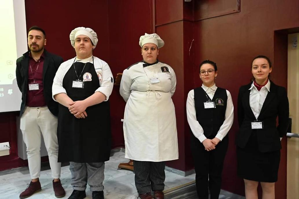 facebook_1673596593611_7019572886970872063