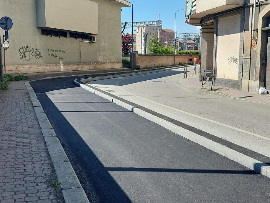 Asfaltata la pista ciclabile di corso Gramsci3