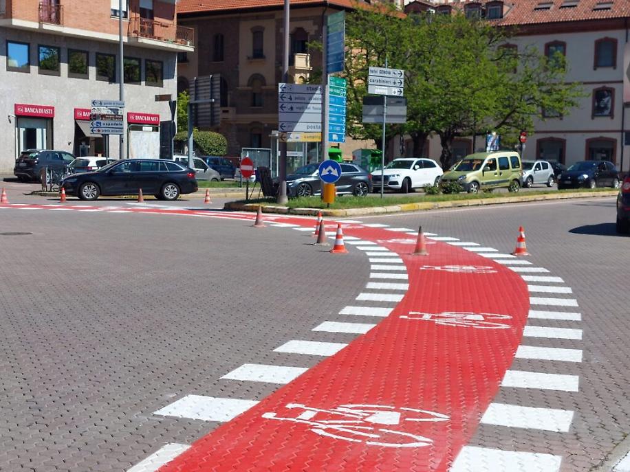 Ciclabile in piazza I Maggio1