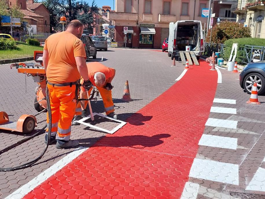 Ciclabile in piazza I Maggio3