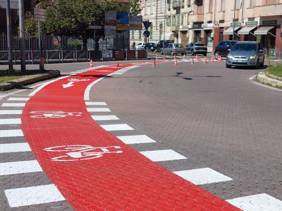 Ciclabile in piazza I Maggio6