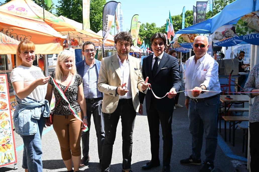 Mercato Europeo Asti1