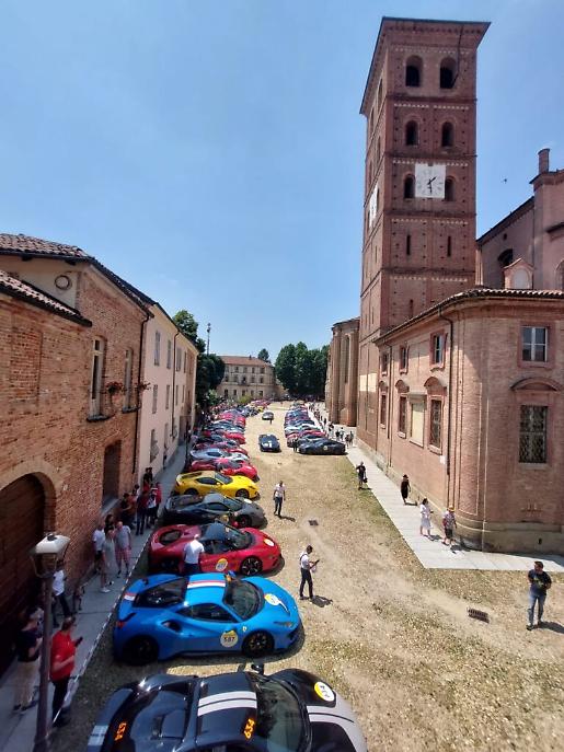 1000 Miglia ad Asti - Raduno delle Ferrari1