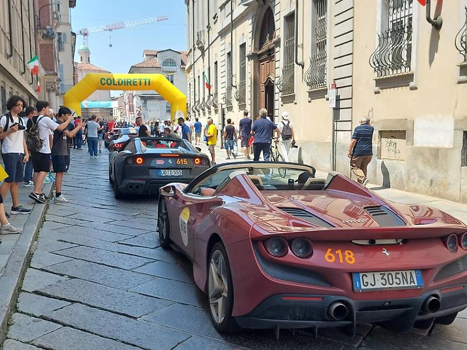 1000 Miglia ad Asti - Raduno delle Ferrari34