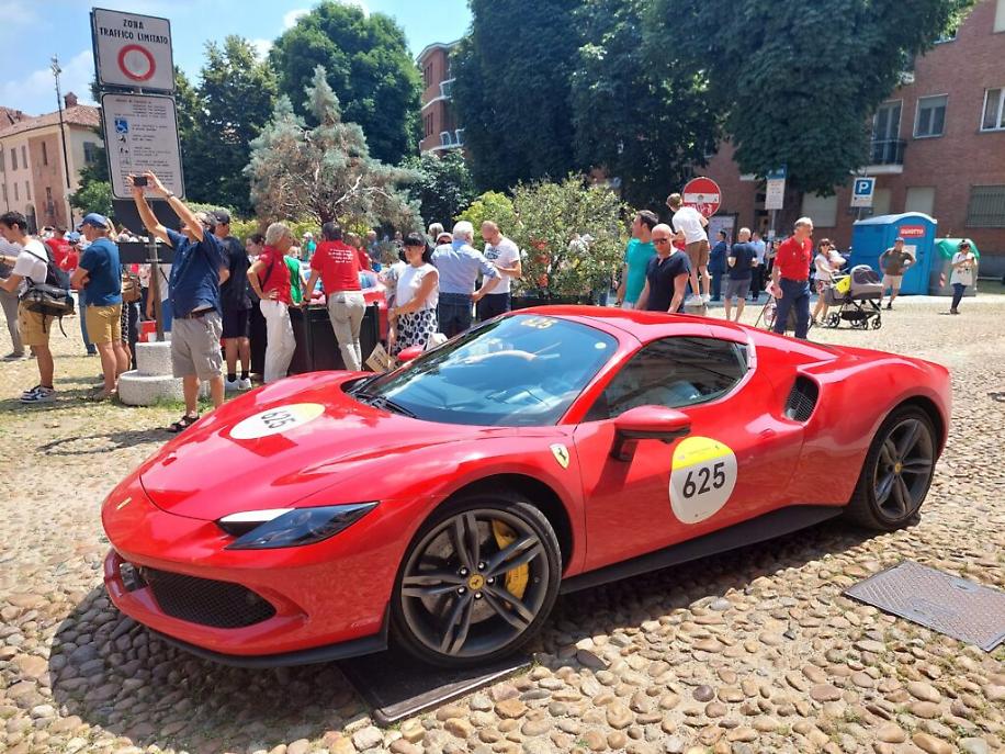 1000 Miglia ad Asti - Raduno delle Ferrari39