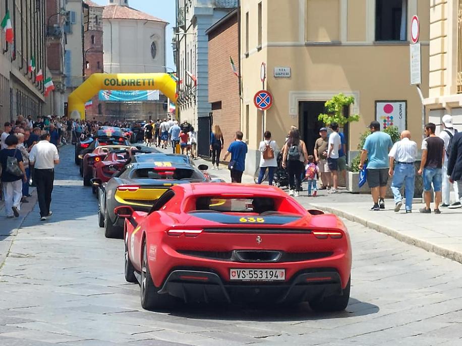 1000 Miglia ad Asti - Raduno delle Ferrari43