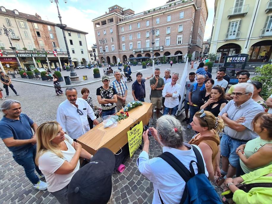 funerale mercato e commissone commercio asti6