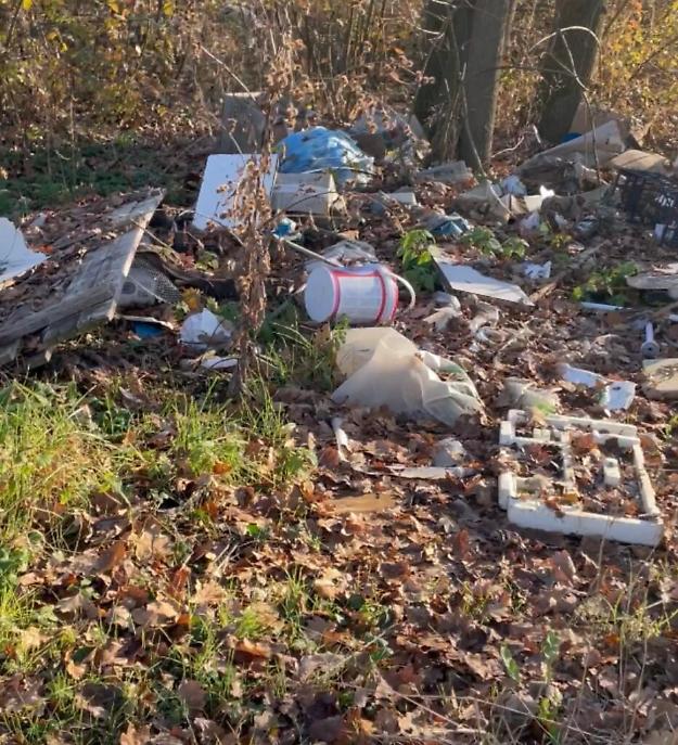 Discarica dietro alla prigione di Asti