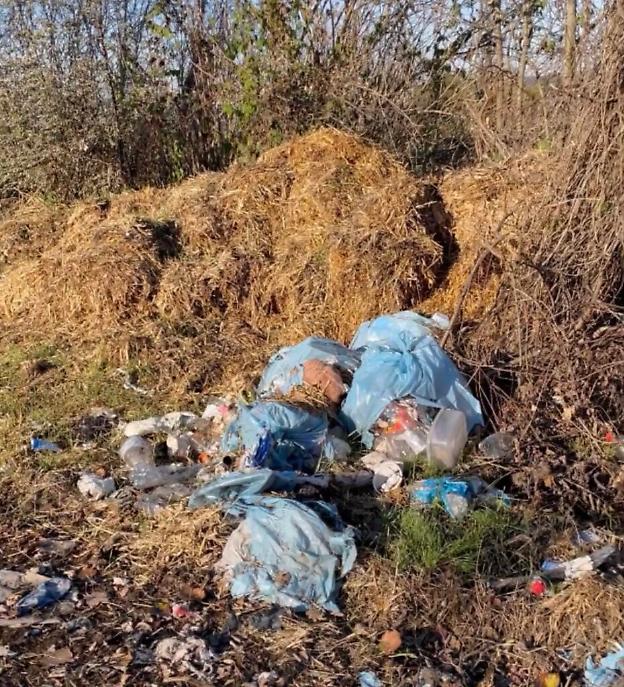 Discarica dietro alla prigione di Asti