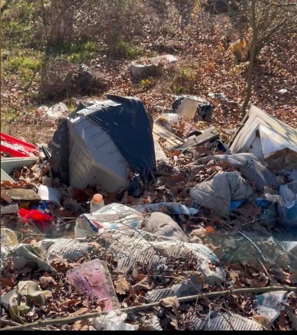 Discarica dietro alla prigione di Asti