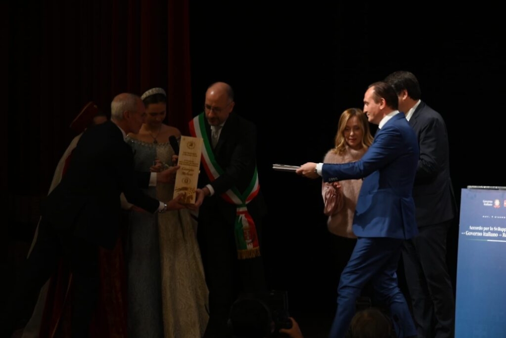 Giorgia Meloni al Teatro Alfieri