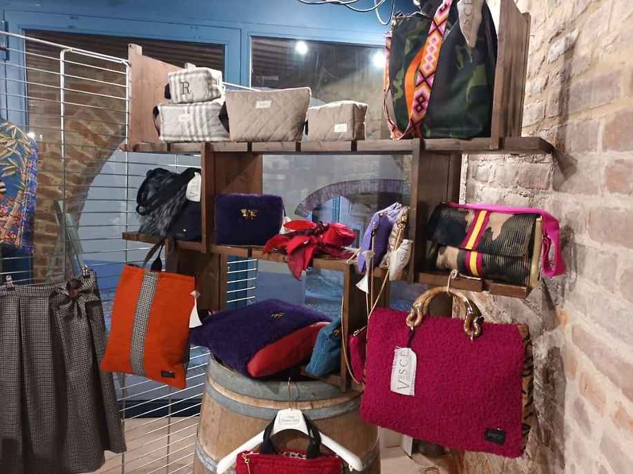 WhatsApp Image at ()