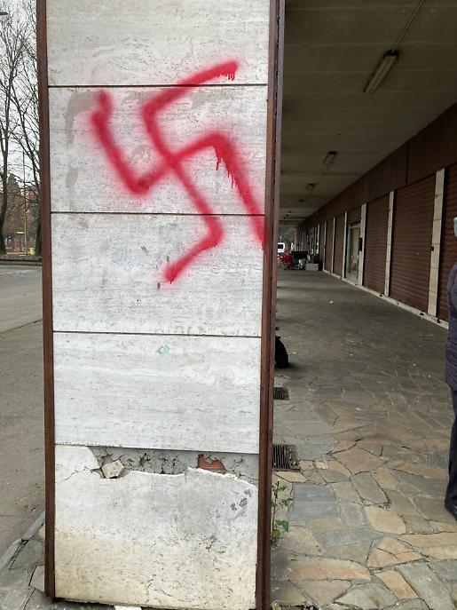 svastiche coordinamento asti est