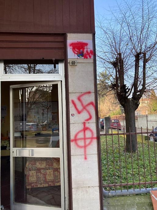 svastiche coordinamento asti est