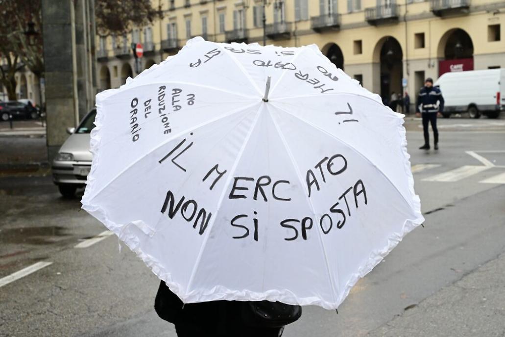 Corteo funebre mercato billi