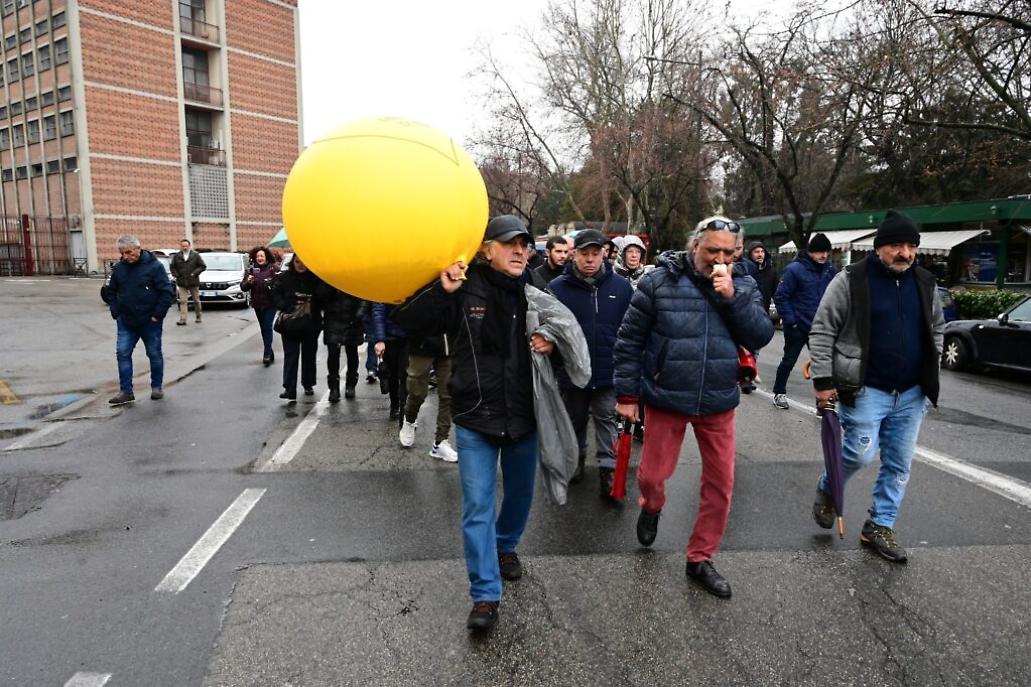 Corteo funebre mercato billi