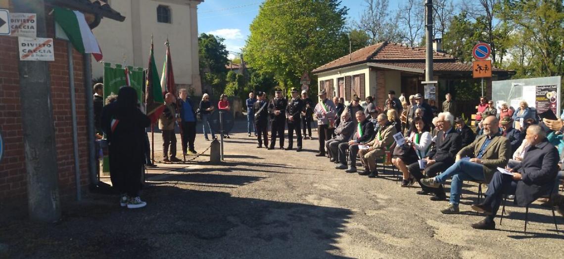 piazzetta Rapelli pubblico
