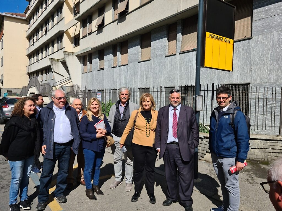 Gianna Pentenero con i candidati per la visita sulla Sanit&agrave;