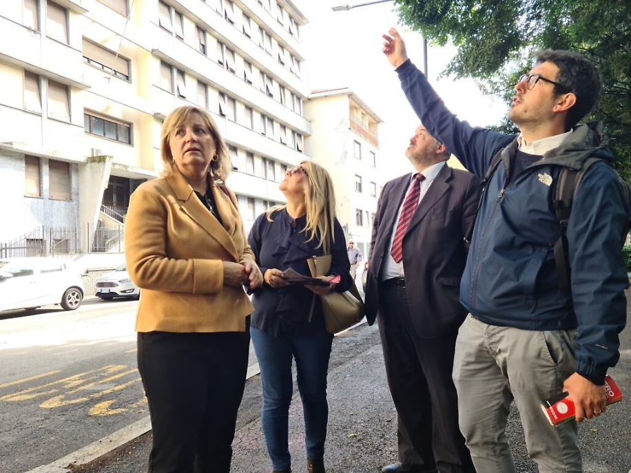 Gianna Pentenero con i candidati per la visita sulla Sanit&agrave;