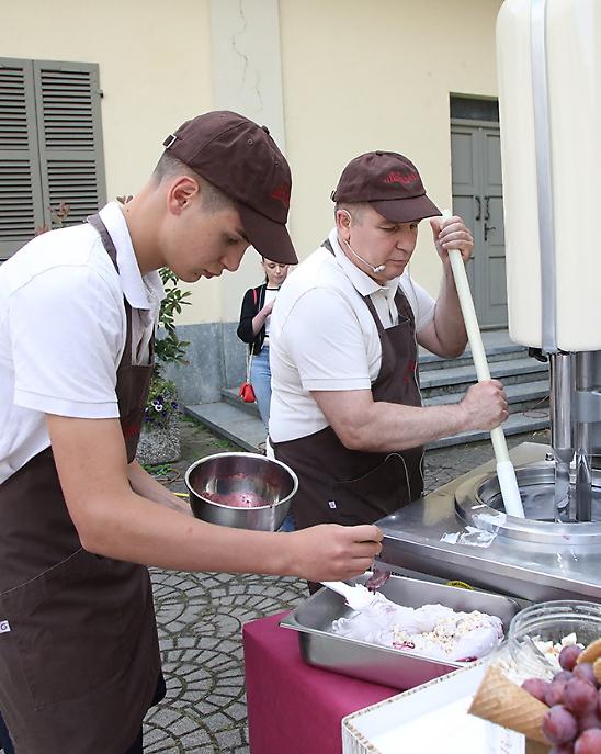 si prepara il gelato divino