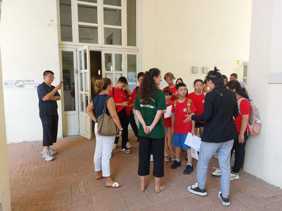 Delegazione giovani cinesi ad asti