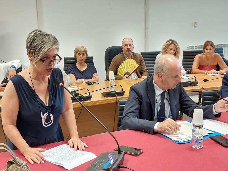 Protesta Tari Palazzo Mandela