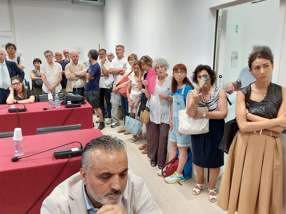 Protesta Tari Palazzo Mandela