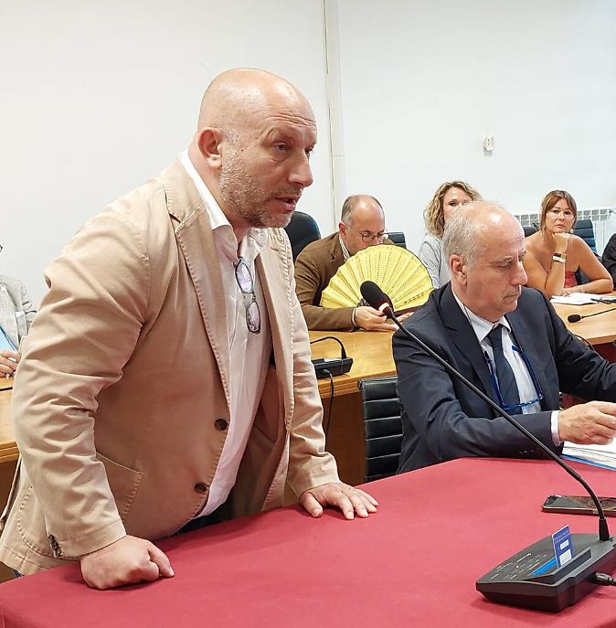 Protesta Tari Palazzo Mandela