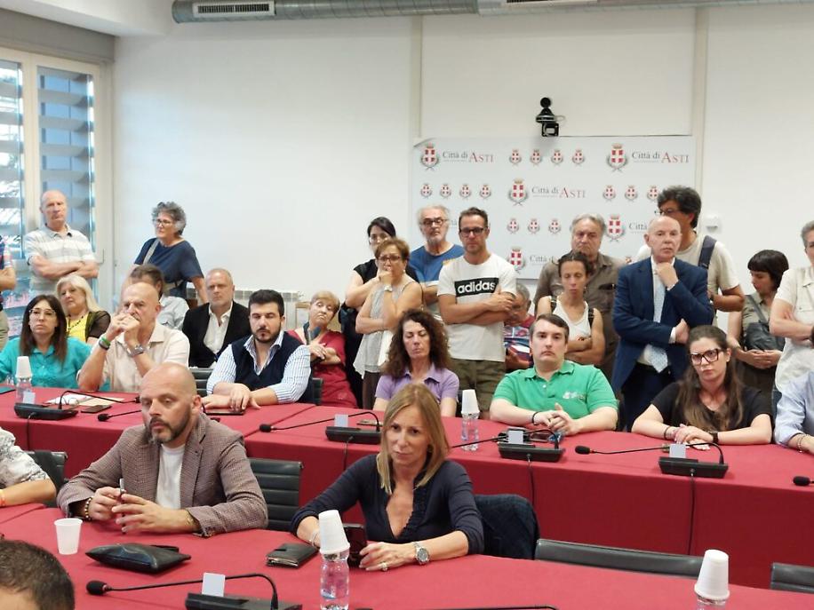 Protesta Tari Palazzo Mandela