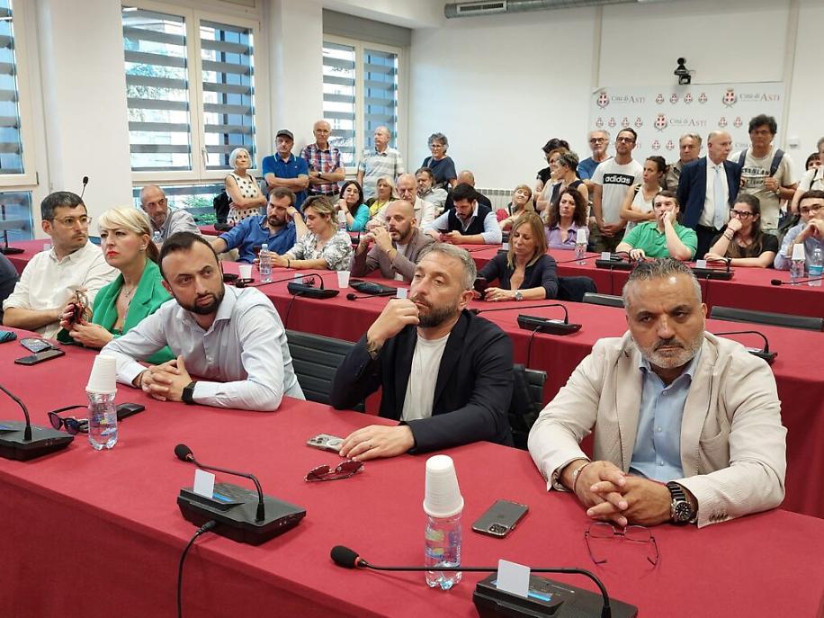 Protesta Tari Palazzo Mandela