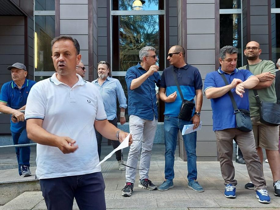 Protesta Tari Palazzo Mandela