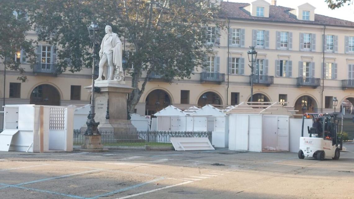 Allestimento Magico Paese di Natale ad Asti