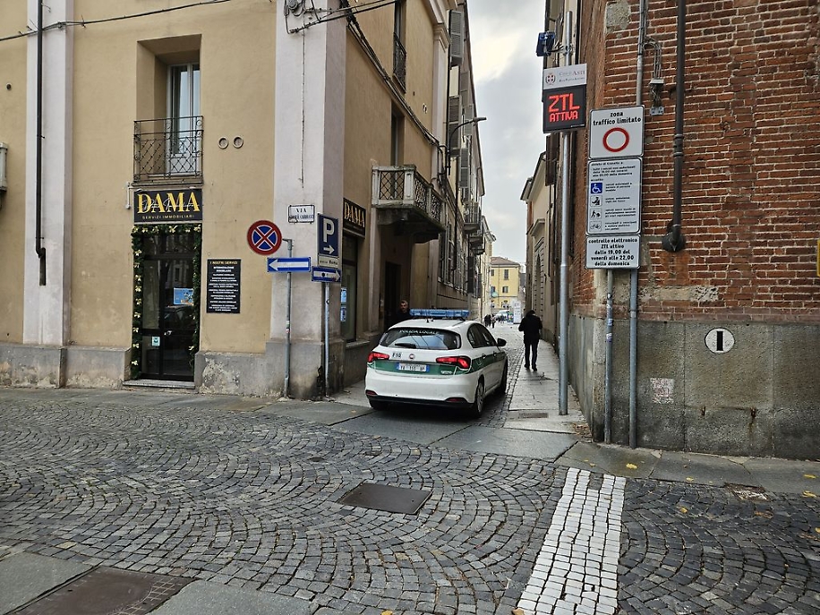 Prime ore di Ztl in via Rossi e piazza Roma risultato