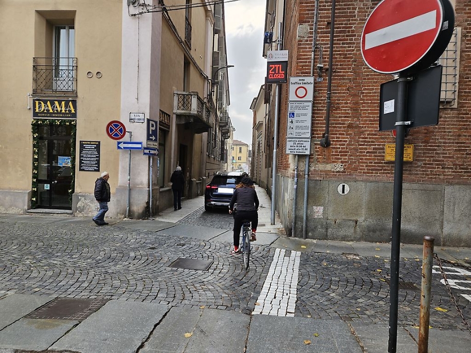 Prime ore di Ztl in via Rossi e piazza Roma risultato