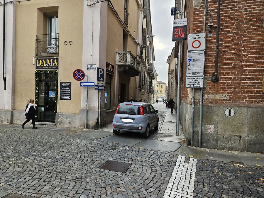 Prime ore di Ztl in via Rossi e piazza Roma risultato