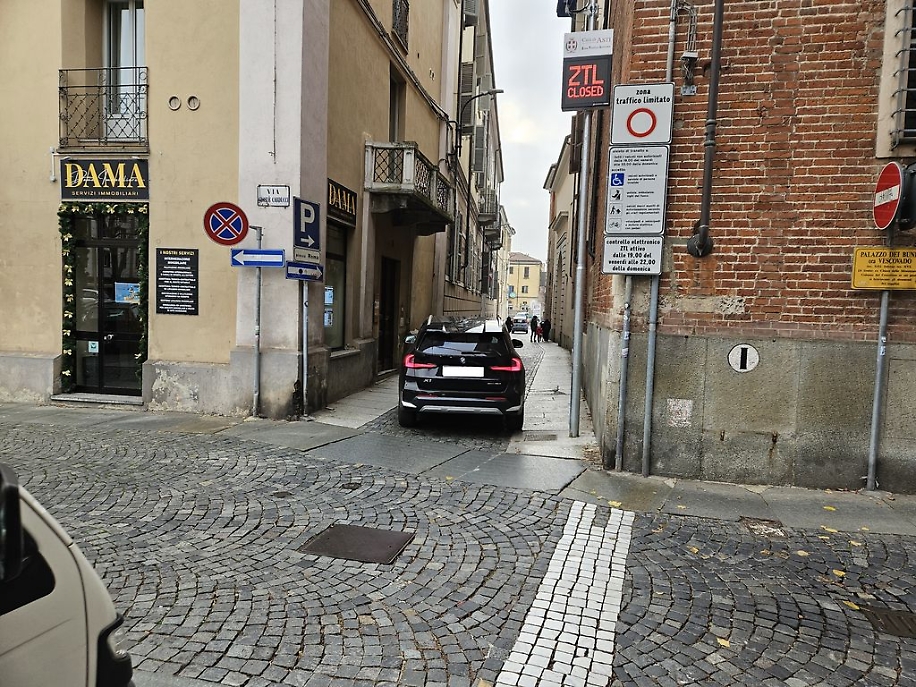 Prime ore di Ztl in via Rossi e piazza Roma risultato