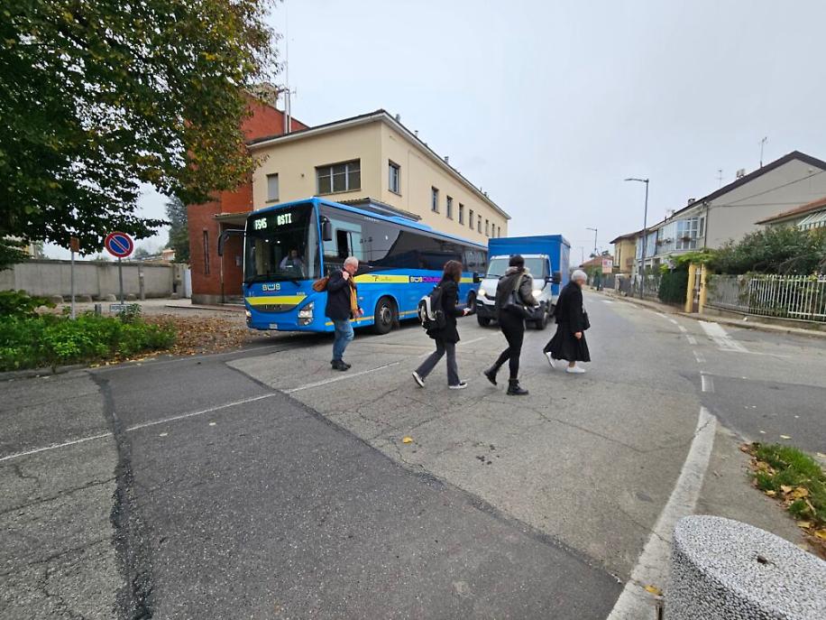 Traffico primo giorno lavori sul ponte Ogerio di corso Savona ad Asti