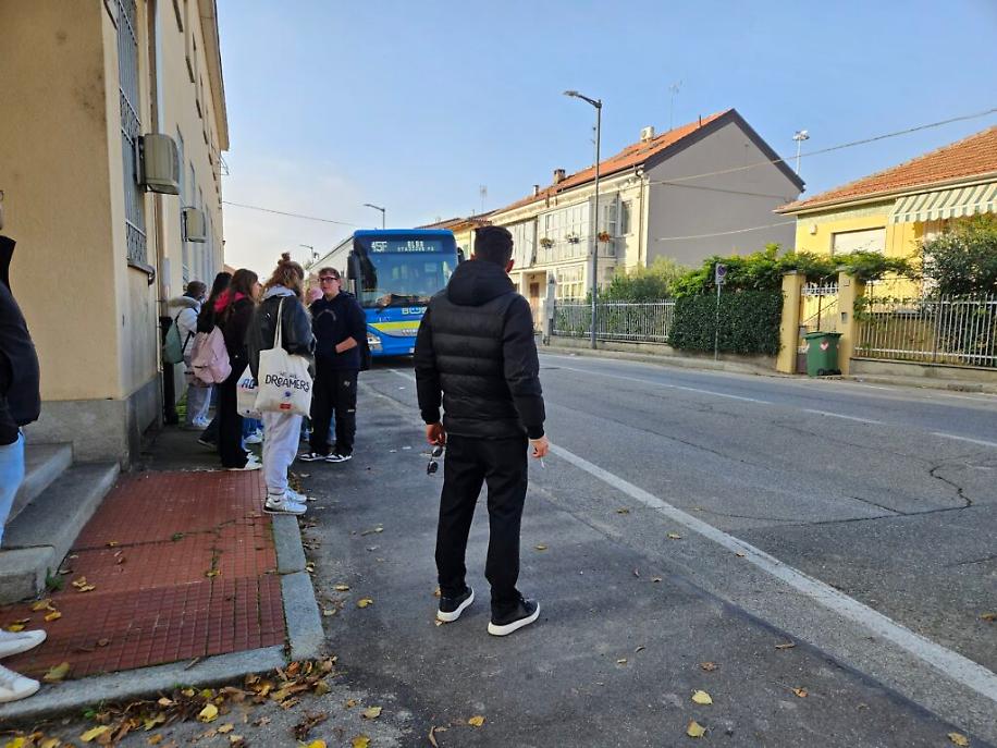 Traffico primo giorno lavori sul ponte Ogerio di corso Savona ad Asti