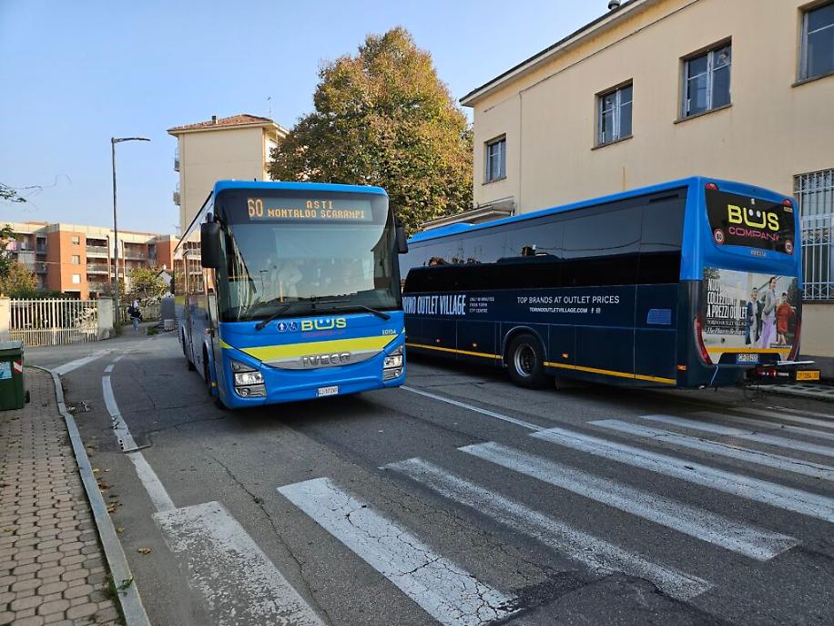Traffico primo giorno lavori sul ponte Ogerio di corso Savona ad Asti