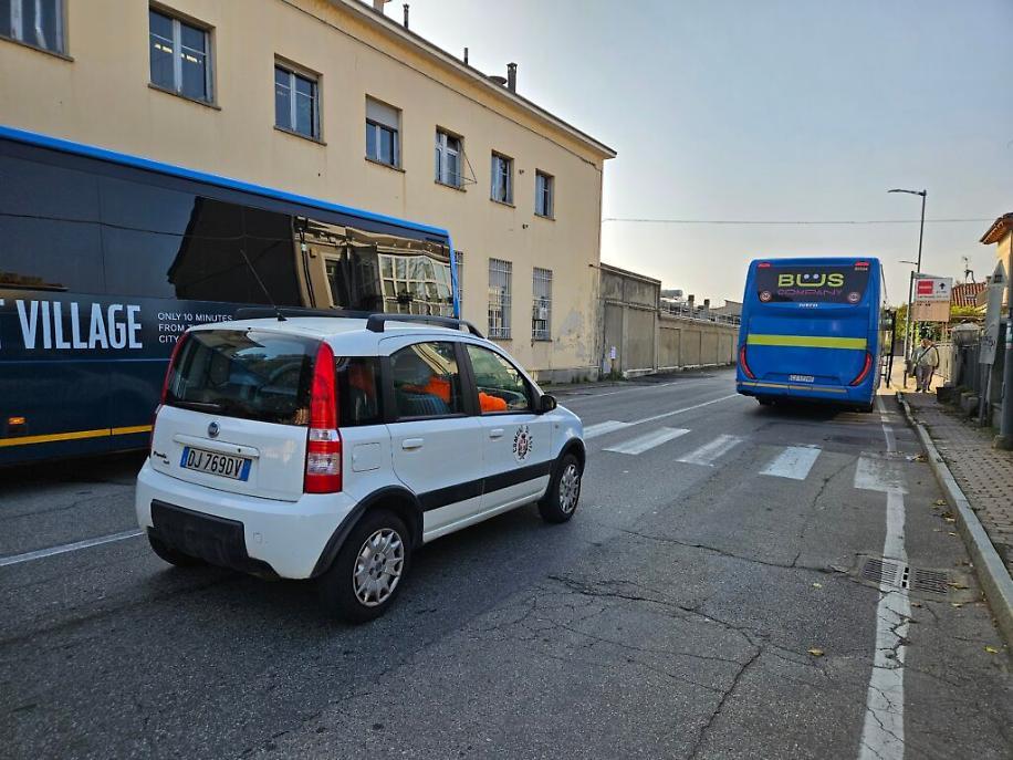 Traffico primo giorno lavori sul ponte Ogerio di corso Savona ad Asti