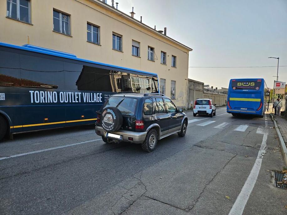 Traffico primo giorno lavori sul ponte Ogerio di corso Savona ad Asti