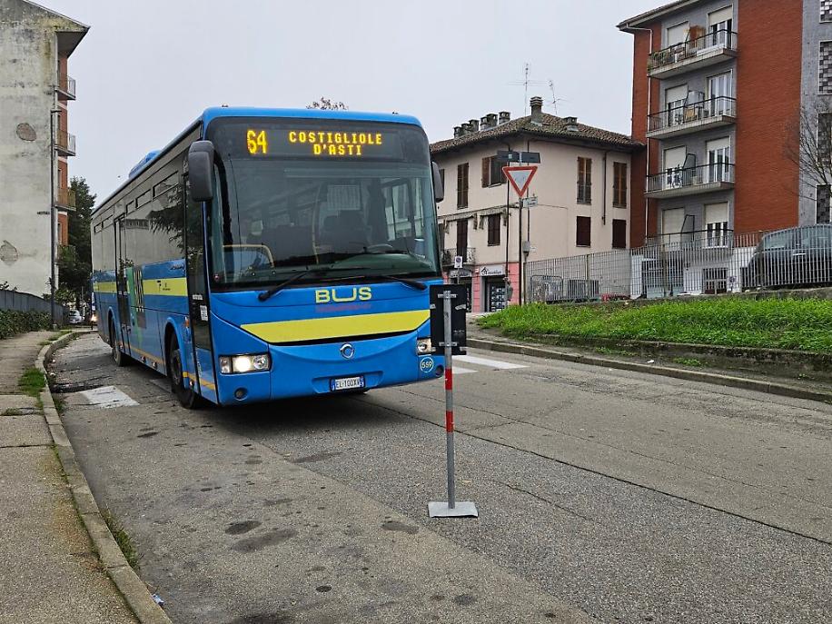 Traffico primo giorno lavori sul ponte Ogerio di corso Savona ad Asti