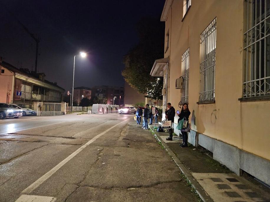 fermata provvisoria corso Venezia notte
