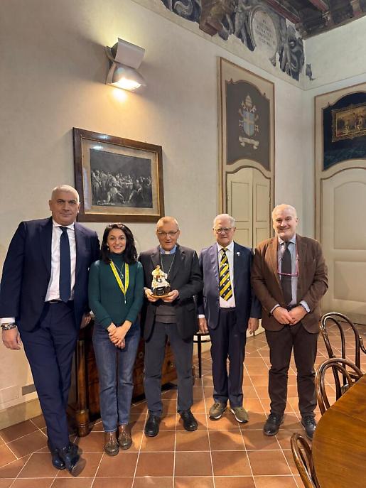 CONSEGNA STATUETTA DEL PRESEPE