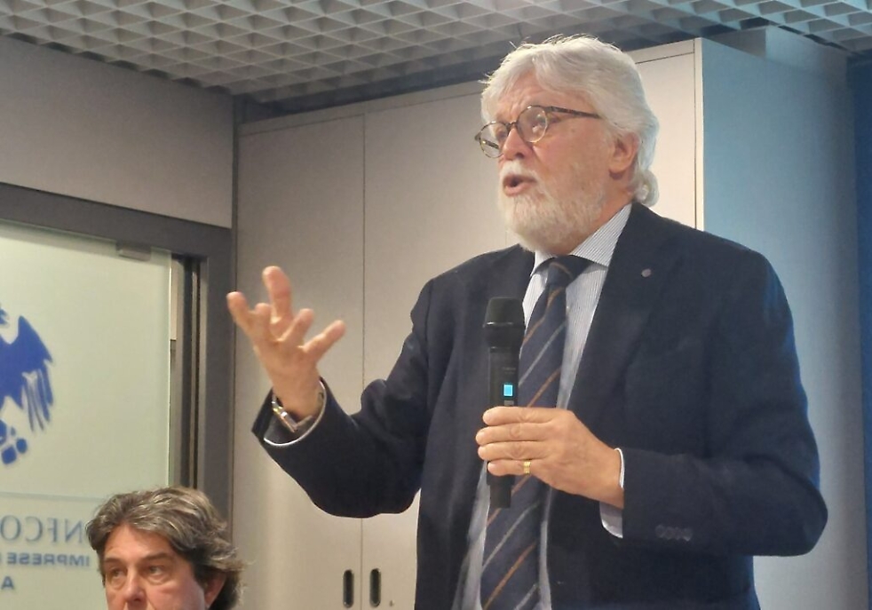 Riunione degli ambulanti all'Ascom