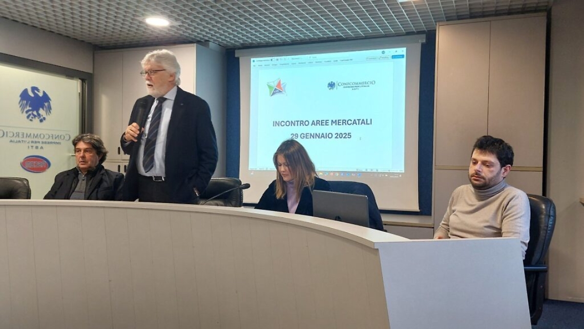 Riunione degli ambulanti all'Ascom